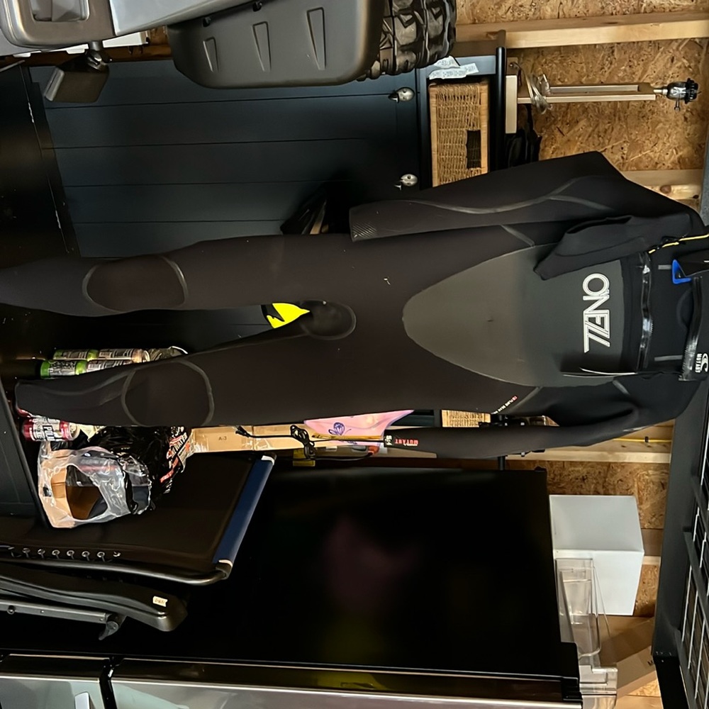 NWT O’Neil women’s wetsuit 5:4